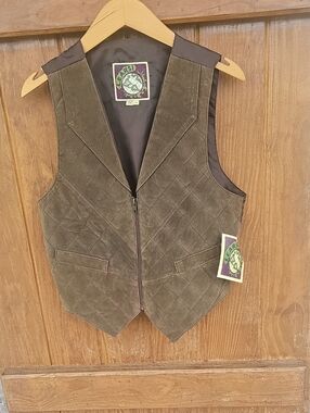 Learsi Quilted Brown Suede Vest